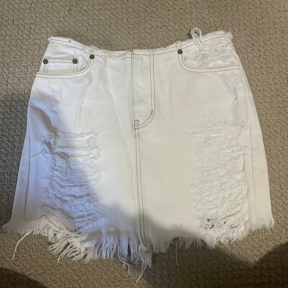 Carmar White Distrssed Skirt